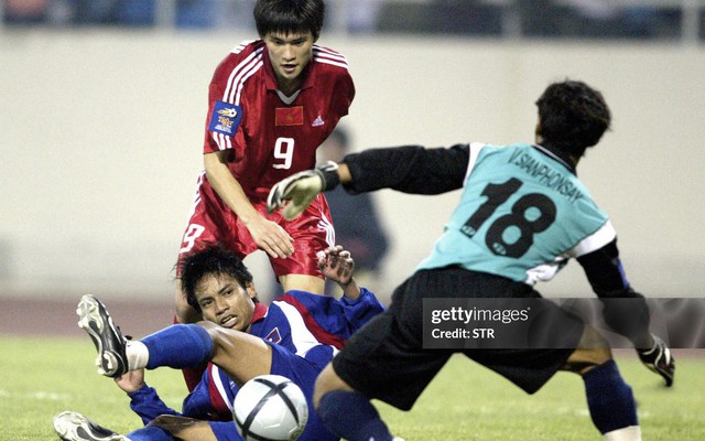 "Thảm kịch" ở sân Mỹ Đình và ký ức khó quên về kỳ AFF Cup lạ lùng của tuyển Việt Nam, Thái Lan