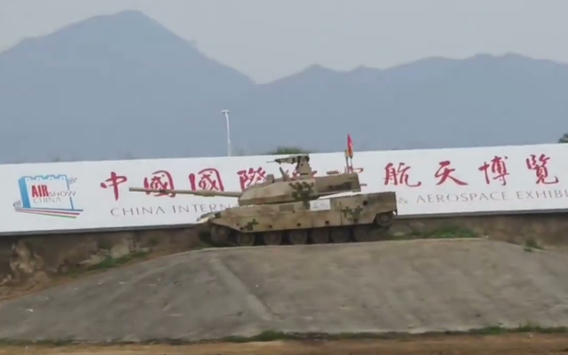 Khách hàng quay đầu sau màn trình diễn xe tăng "xấu hổ" của Trung Quốc?