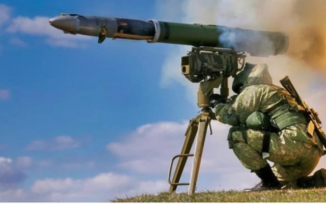 So sánh sức mạnh tên lửa chống tăng Javelin của NATO và Kornet của Nga