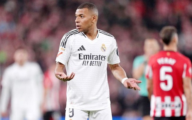 Ancelotti: “Mbappe nhận thức rõ bản thân chơi chưa tốt”