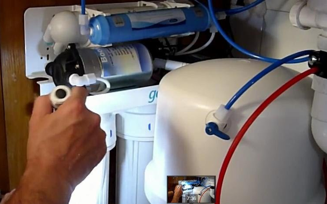 Nhân viên kỹ thuật tiết lộ lỗi sai khiến nhiều nhà phải uống nước thải: Kiểm tra xem nhà bạn có bị không?
