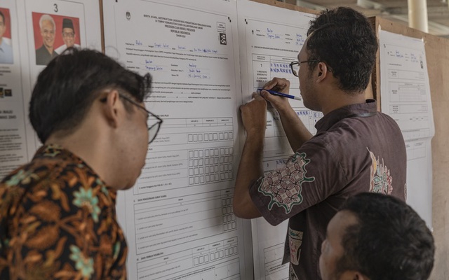 Hơn 70 nhân viên bầu cử Indonesia tử vong vì kiệt sức