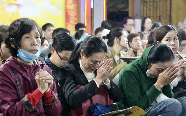 Lễ cầu an đầu năm tại chùa Phúc Khánh không còn cảnh chen lấn