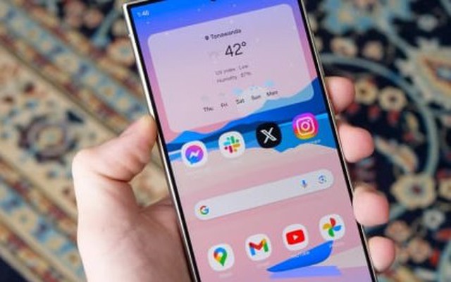 Samsung đi đầu trong cung cấp màn hình siêu 'xịn', Galaxy S24 Ultra vẫn đầy lỗi