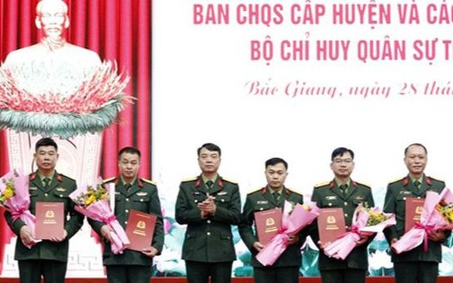 Công bố quyết định của Bộ trưởng Quốc phòng về tổ chức lại Bộ Chỉ huy quân sự tỉnh Bắc Giang