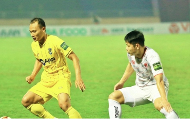 Chuyển nhượng V-League: Trọng Hoàng thông báo bến đỗ mới sau khi chia tay SLNA