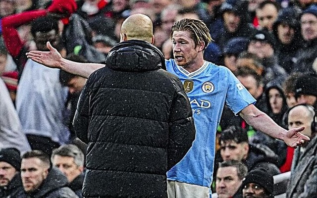 De Bruyne nổi giận và phản ứng bất ngờ của Pep Guardiola