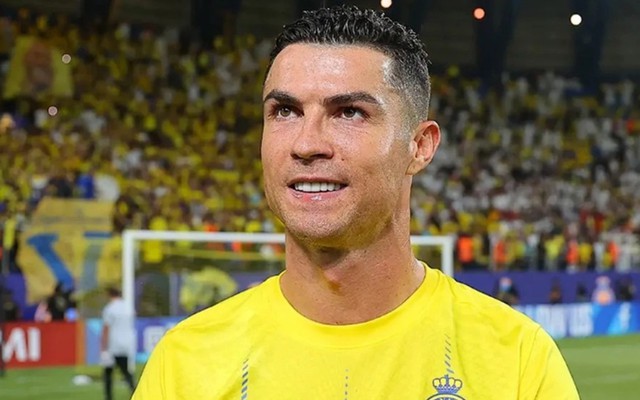 Ronaldo trở lại Man United, thực hiện nhiệm vụ tuyệt mật?