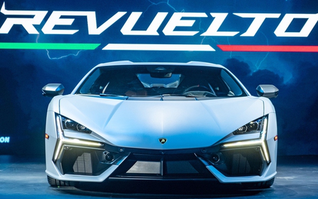 Đây là 5 điểm độc lạ trên Lamborghini Revuelto vừa ra mắt Việt Nam: Kết cấu, hộp số, kiểu lái khác số đông