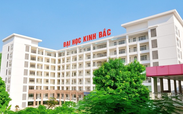 Ai đứng sau trường Đại học tư thục tại Bắc Ninh có nhiều lãnh đạo sử dụng bằng cấp giả, thậm chí Chủ tịch còn chưa học hết lớp 7?