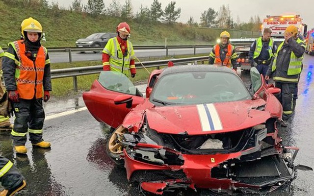 Siêu xe Ferrari gặp nạn được bồi thường kỷ lục
