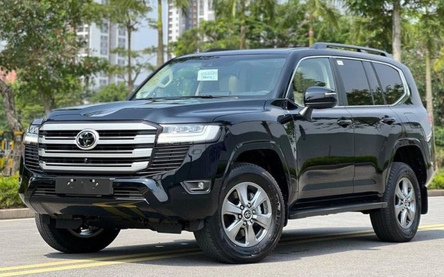 Triệu hồi hơn 1.300 xe Land Cruiser và Lexus LX600