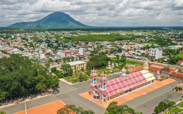 Tỉnh “sát vách” Tp.HCM đầu tư khu công nghiệp gần 500ha, lên kế hoạch làm cao tốc hàng chục ngàn tỉ đồng