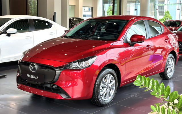 Những mẫu xe tốt không kém Toyota Vios: Có mẫu giảm mạnh còn hơn 400 triệu đồng