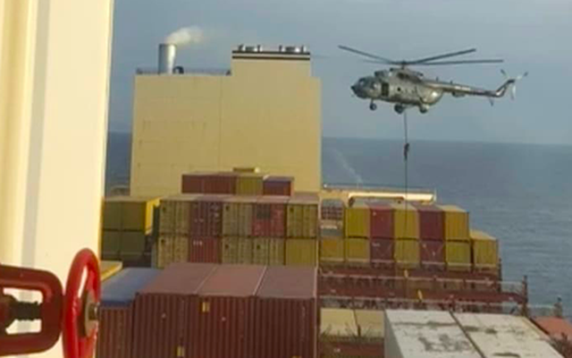 Iran khống chế tàu hàng liên quan đến Israel ở eo biển Hormuz