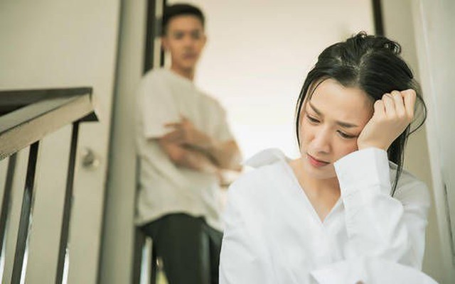 Bạn gái cũ của chồng liên tục đến nhà chơi, dù mang bầu, tôi cũng quyết đòi ly hôn 