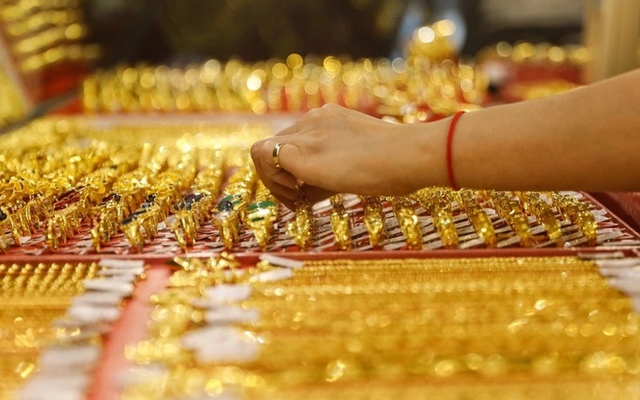 Công ty vàng bạc đá quý này trả lương đến 78 triệu đồng/tháng: Có phải nhờ lãi vàng miếng không?