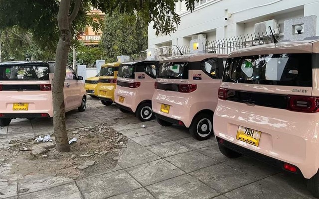 Ô tô điện rẻ nhất Việt Nam bất ngờ được sử dụng để chạy taxi