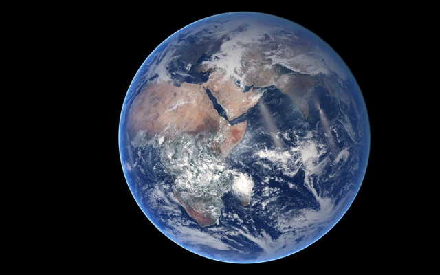 Trái Đất nặng bao nhiêu?