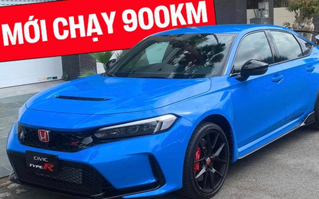 Lấy chiếc Honda Civic Type R này, bạn sẽ tiết kiệm 400 triệu so với mua ‘đập hộp’, người bán khẳng định xe mới lăn bánh 900km