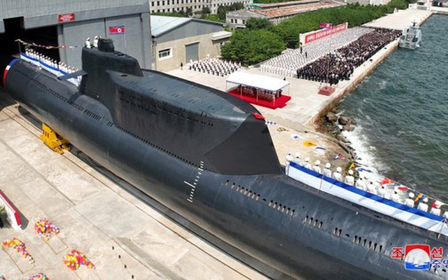 Triều Tiên có thể đang sản xuất tàu ngầm tấn công mới