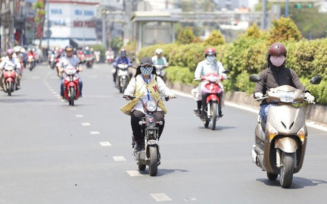 Thông tin mới nhất về đợt nắng nóng, oi bức ở miền Bắc 