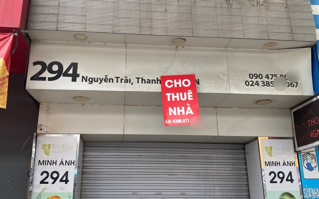 Hàng loạt mặt bằng kinh doanh trên tuyến phố "đất vàng" Nguyễn Trãi vẫn "ế ẩm", đóng cửa ngày đêm