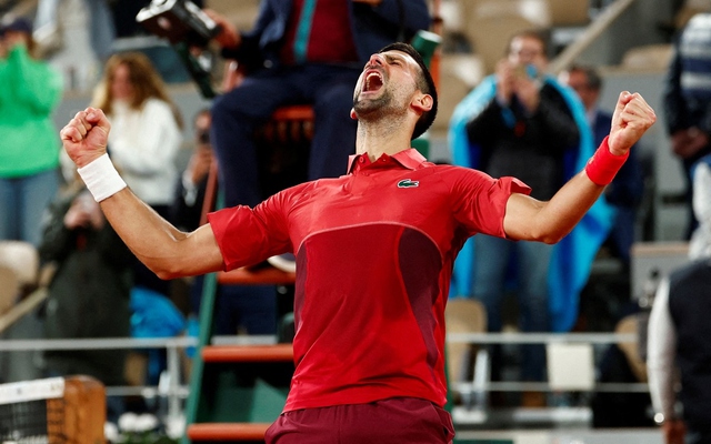 Djokovic tạo nên trận đấu lịch sử ở Roland Garros