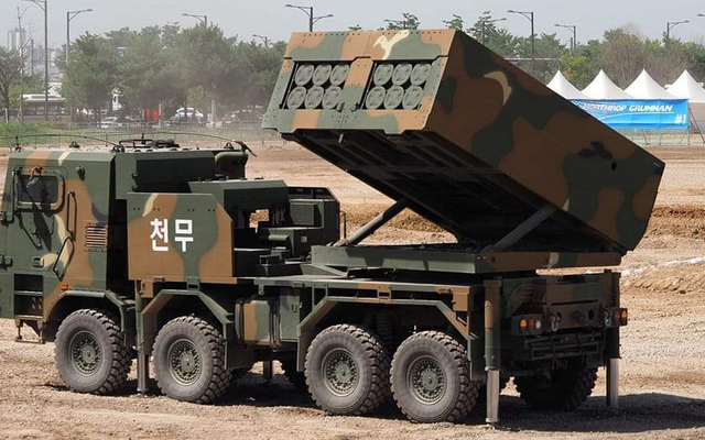 Bản sao của HIMARS chiếm thị phần của bản gốc trên thị trường