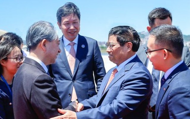 Thủ tướng vừa tới Liêu Ninh, bắt đầu các hoạt động tại Trung Quốc