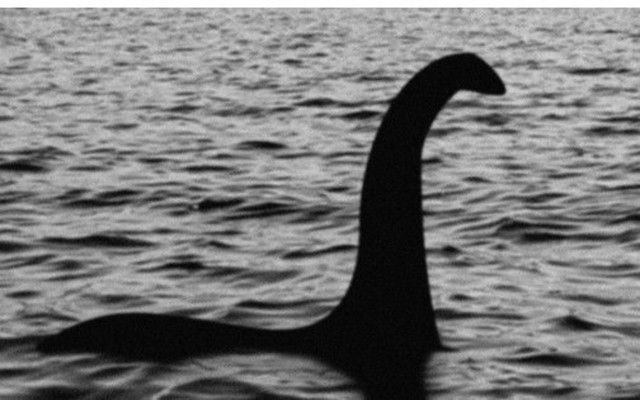 Vi khuẩn giống quái vật hồ Loch Ness có cách bắt mồi độc lạ