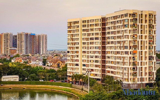 Người dân Hà Nội và TP.HCM cần 15 năm thu nhập để mua căn hộ 50 m2?