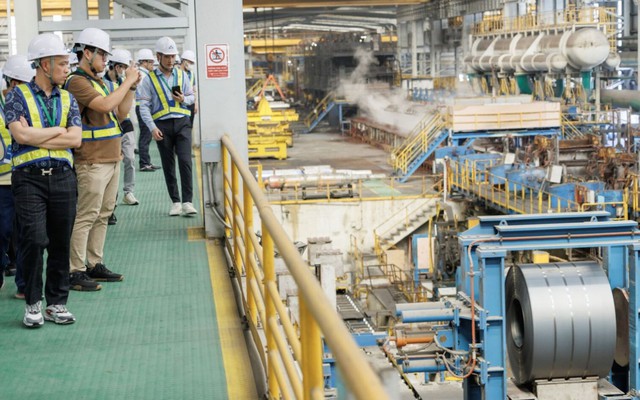 Hòa Phát đạt cột mốc chưa doanh nghiệp Việt Nam nào làm được, cổ phiếu neo vùng đỉnh hai năm