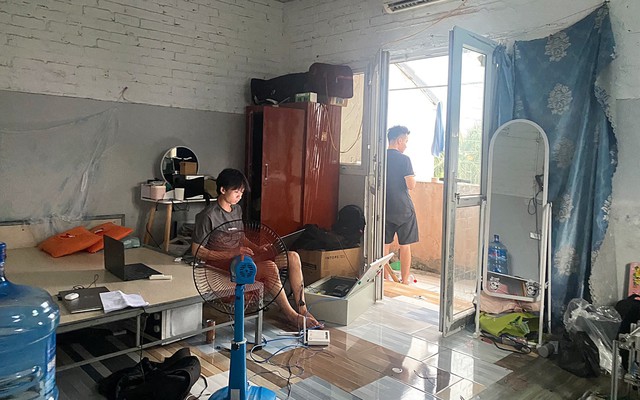 Hà Nội: Biệt thự tiền tỷ bỏ hoang 'biến thành' nhà trọ giá rẻ