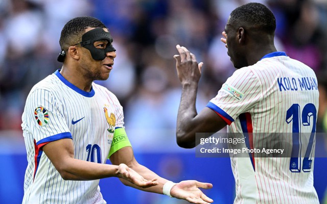 Mbappe sút 5 vào 0, "tội đồ World Cup" giúp Pháp đi tiếp với thông số kỳ quặc