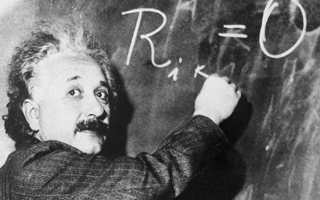 Điểm số thời còn đi học của Albert Einstein là bao nhiêu?