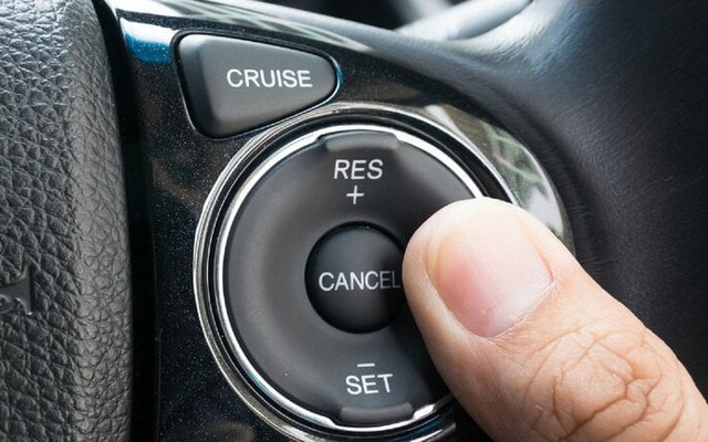 Sử dụng kiểm soát hành trình Cruise Control có giúp tiết kiệm xăng?