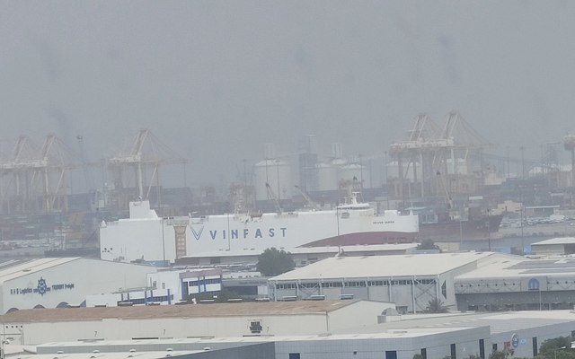 Tàu Silver Queen VinFast vẫn thường dùng vừa bất ngờ cập cảng Dubai