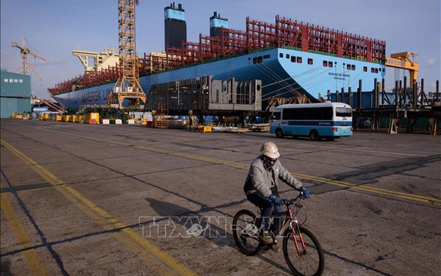 'Bóng ma' tổng đình công bao trùm các xưởng đóng tàu Hàn Quốc