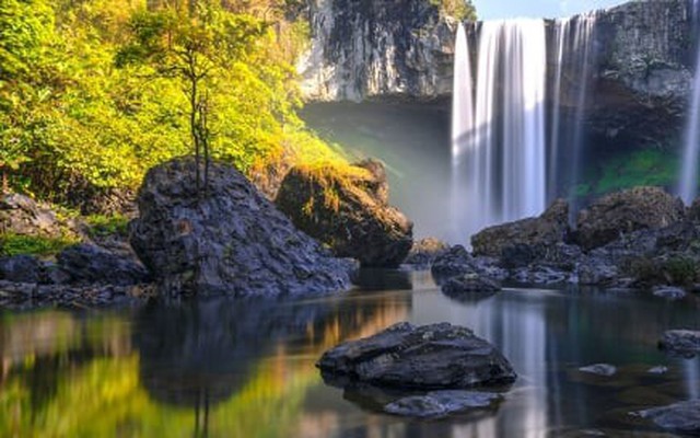 Ngắm thác K50 - 'nàng thơ' của đại ngàn Tây Nguyên vào mùa đẹp nhất