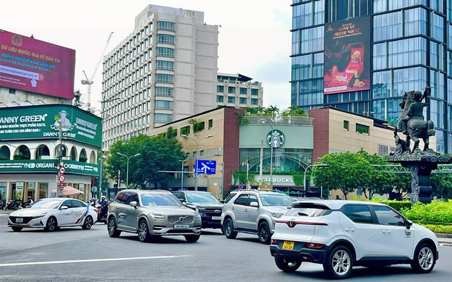 Sau Soya Garden, Phin Deli và MIA, cửa hàng bán rau củ Danny Green có phá được "lời nguyền 2 năm" ở mặt bằng Ngã sáu Phù Đổng giá thuê 700 triệu đồng/tháng?