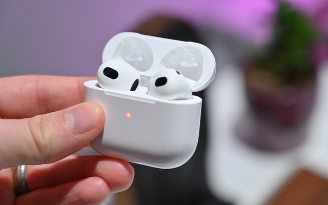 Apple sắp ra mắt tới 3 mẫu AirPods mới: Lần đầu tiên AirPods thường có tính năng cao cấp này