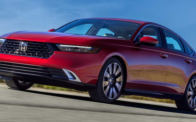 Honda Accord 2025 ra mắt: Nâng cấp nhẹ nhàng, muốn tiện nghi 'xịn' chỉ có thể chấp nhận điều này
