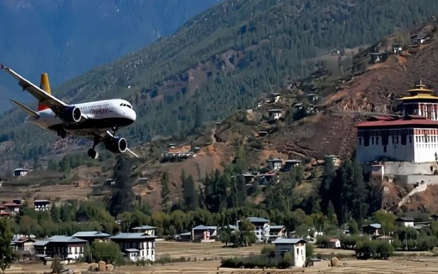 Vì sao rất ít phi công đủ trình độ hạ cánh tại một sân bay ở Bhutan?