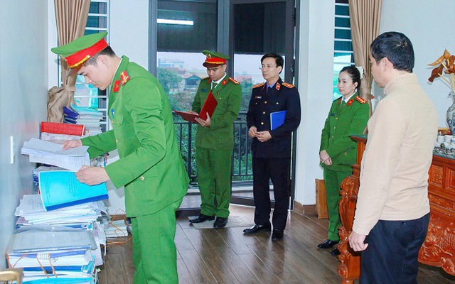 Bắt, khám xét khẩn cấp với giám đốc Nguyễn Trọng Nghĩa và 2 nhân viên