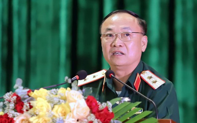 Thủ tướng bổ nhiệm 2 Phó Tổng Tham mưu trưởng QĐND Việt Nam, bổ nhiệm lại Thứ trưởng Bộ Tài nguyên