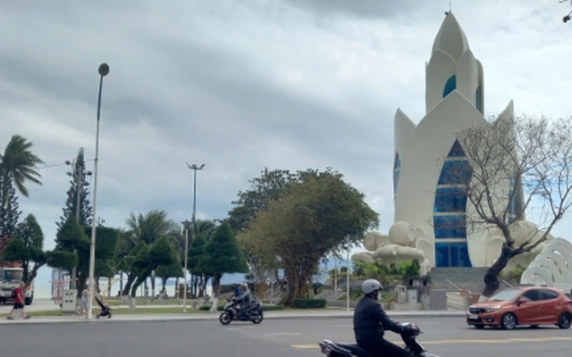 Người cầm kiếm dọa nữ công nhân môi trường ở Nha Trang là ai?