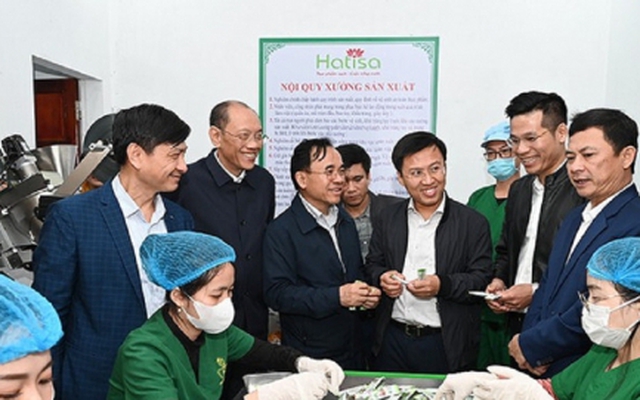 9 công chức, viên chức một sở ở Hà Tĩnh xin nghỉ hưu trước tuổi