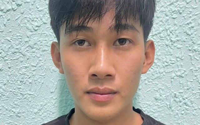 Nam thanh niên hack camera phòng ngủ, lấy clip nóng để tống tiền