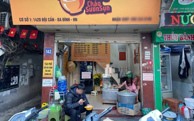 Vụ quán cháo bị tố hành hung khách hàng ở Hà Nội: Nhân viên, người dân chứng kiến chia sẻ điều bất ngờ